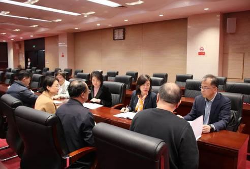 九三學(xué)社鄭州市委會傳達(dá)學(xué)習(xí)全國兩會精神